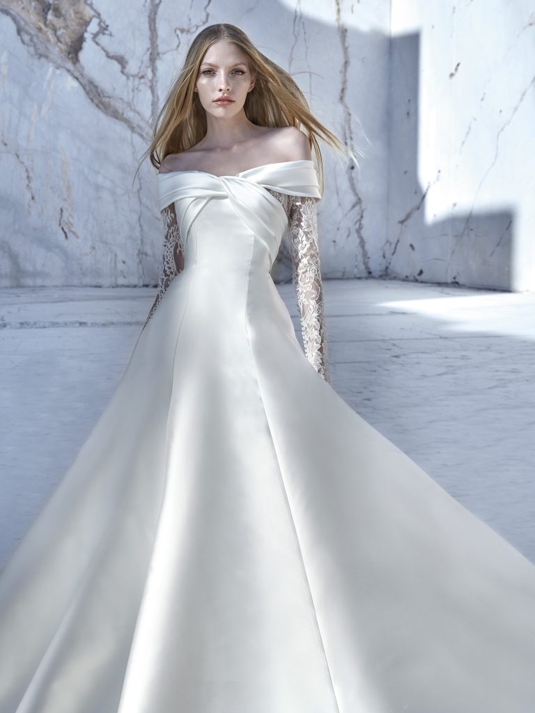 PRONOVIAS＊ ウェディングドレス ホワイト - スーツ・フォーマル・ドレス